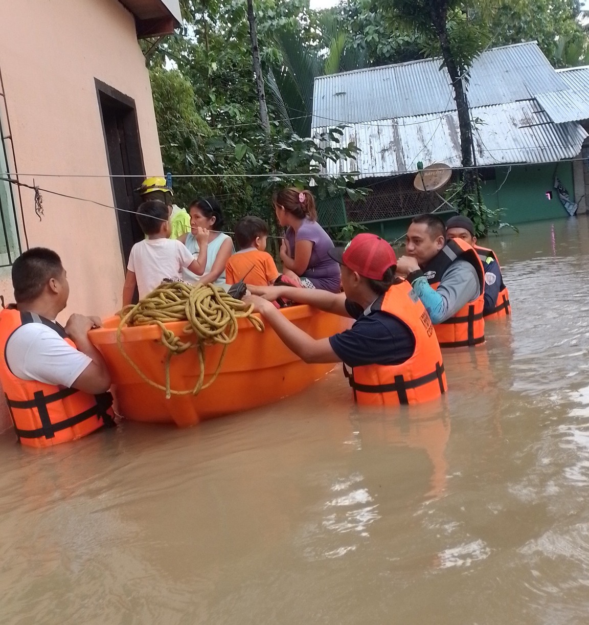 Photo courtesy: Nonoy Vingno/DRRMO Kabankalan City