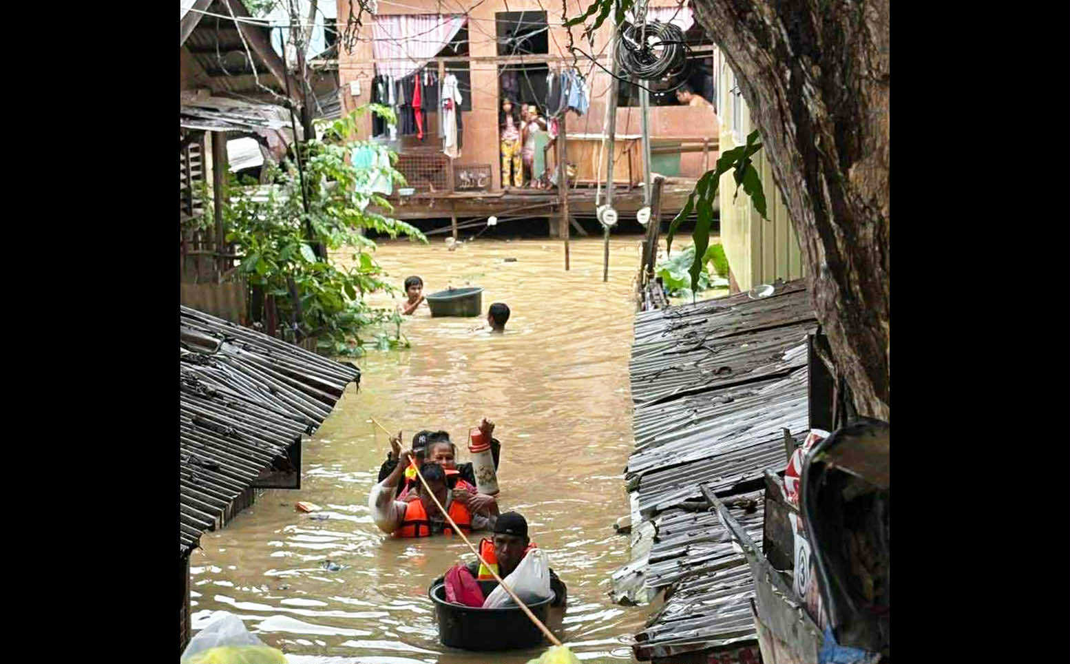 Photo courtesy: Cabatangan Barangay Council via BION Dexter Toribio/ Manicahan BION BJ Angeles