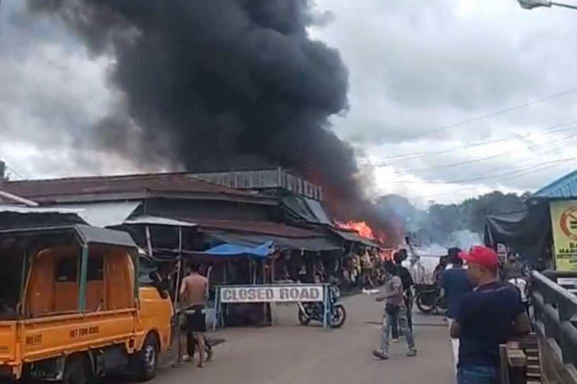 Image from video via Prince Amier Amba