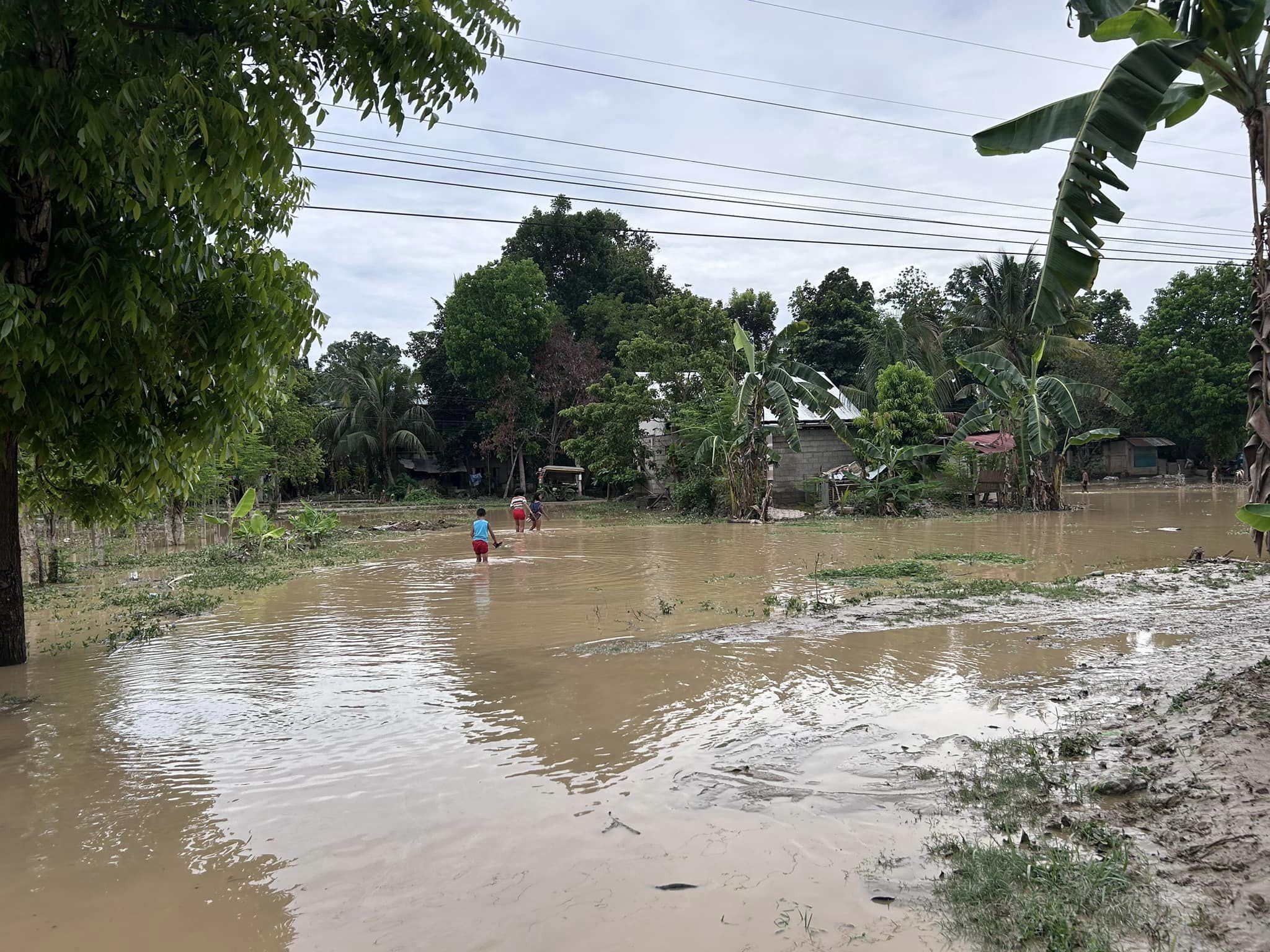 Over 100 families evacuate due to flooding in Cagayan de Oro