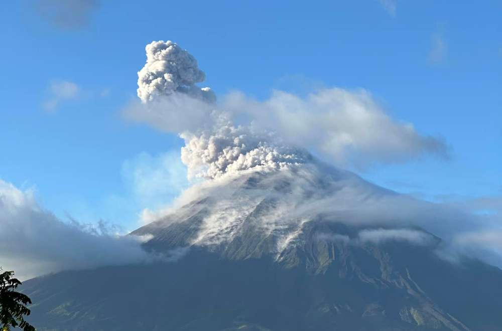 Phreatic eruption occurs at Mayon Volcano on February 4, 2024