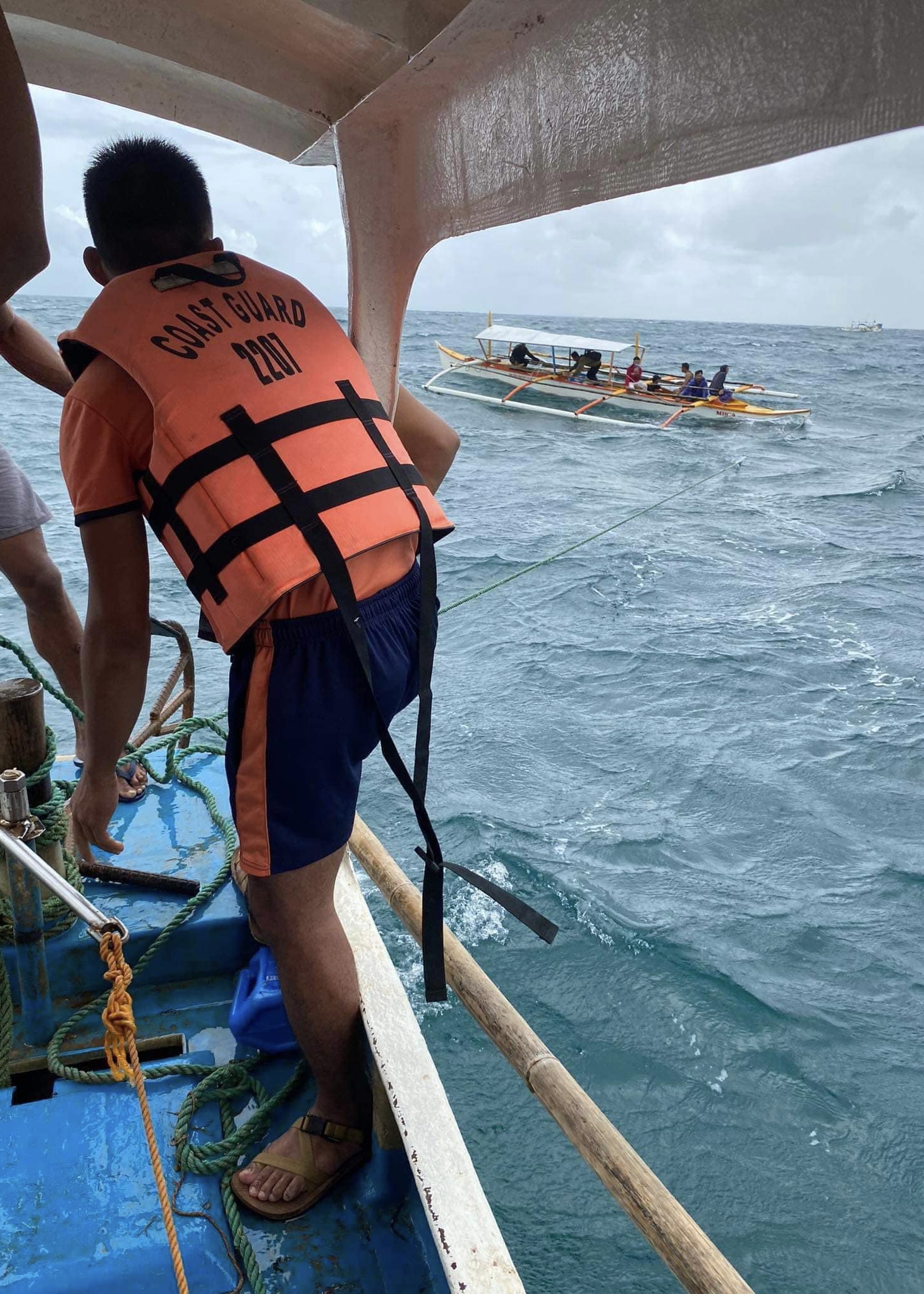 6 rescued from motor banca off Socorro, Surigao del Norte