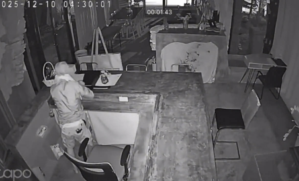 Image from video via Sir Chester