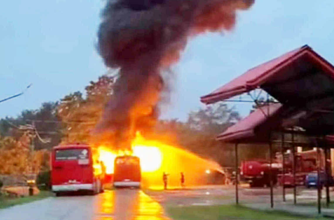 Abandoned school bus catches fire in Zamboanga Sibugay
