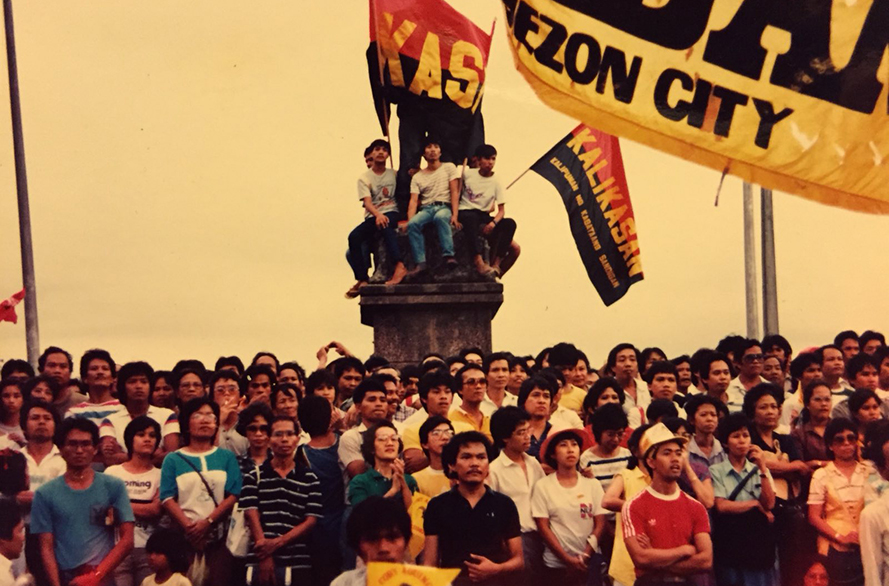 Pro-democracy rally in February 1986 | Photo by Howie Severino