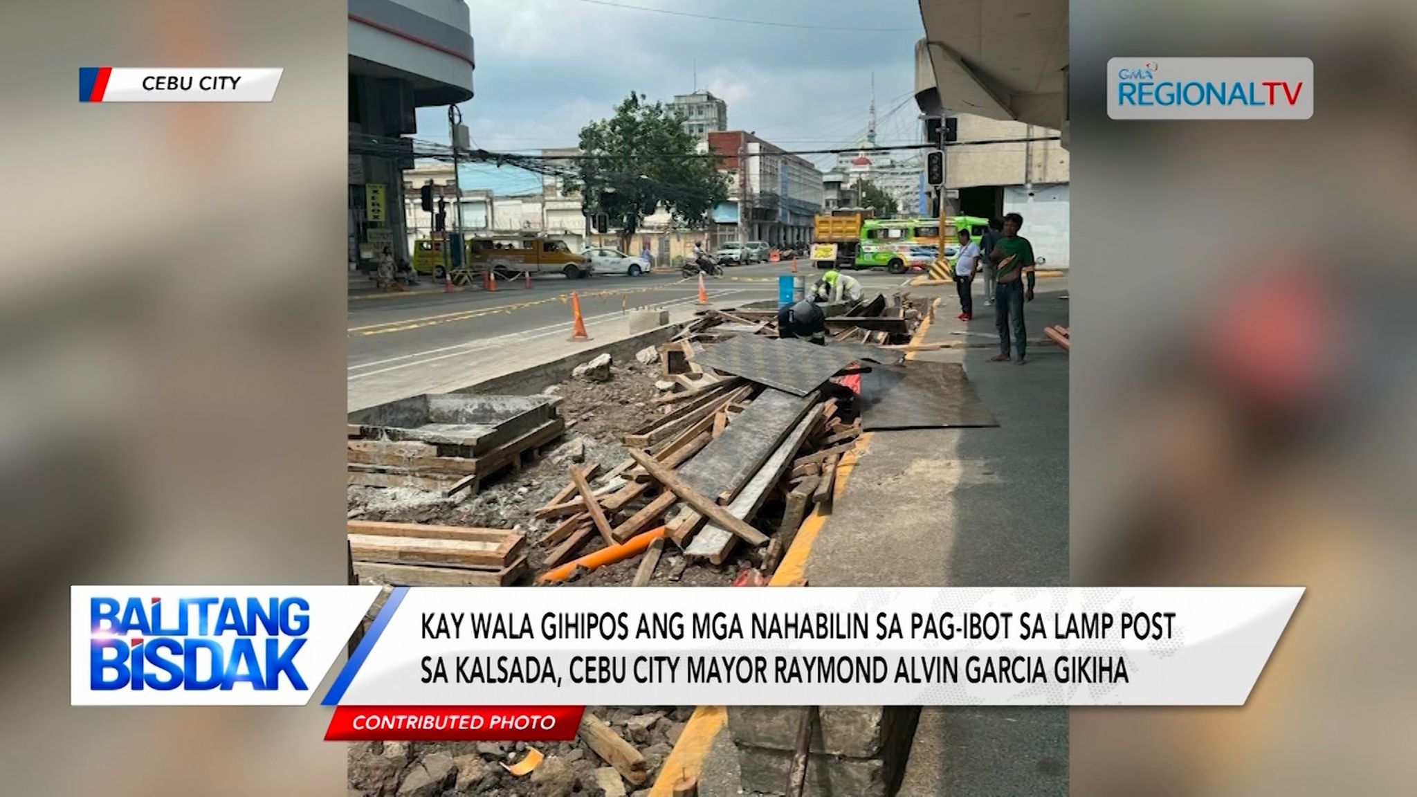 Gipasakaan og Kaso sa Ombudsman ang Mayor sa Sugbo Nunot sa Giibot nga Lamp Posts