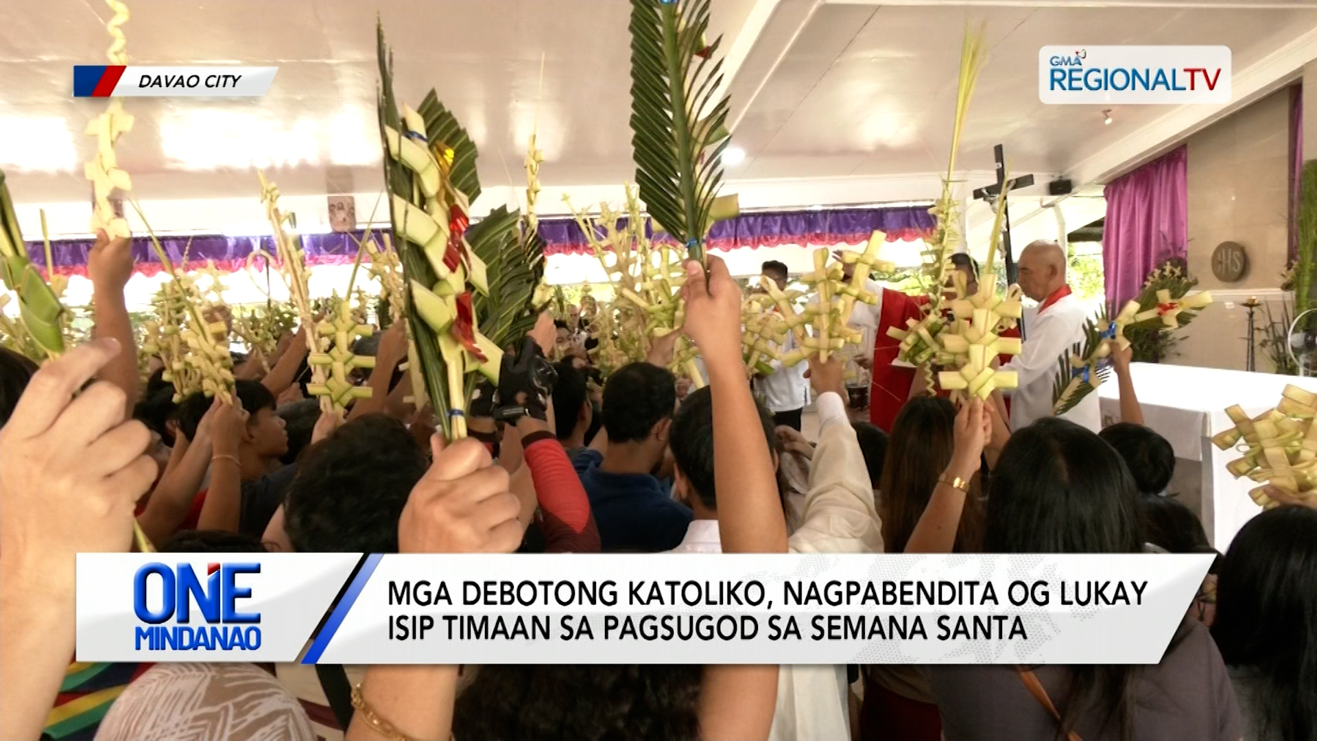 Mga Debotong Katoliko, nagpabendita og lukay sa Semana Santa
