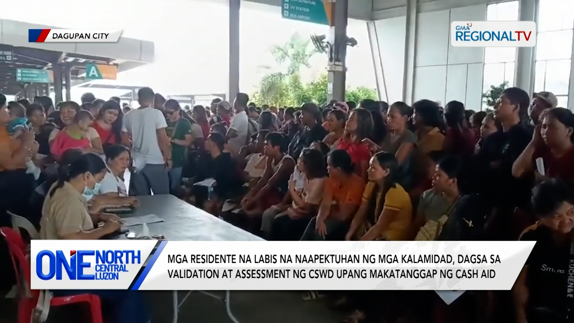 Mga residente, dagsa sa validation at assessment ng CSWD para sa cash aid | One North Central Luzon