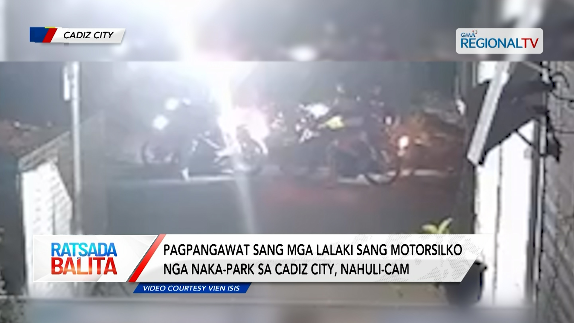 Pagpangawat sang mga lalaki sang motorsiklo nga naka-park sa Cadiz City, nahuli-cam | Ratsada Balita