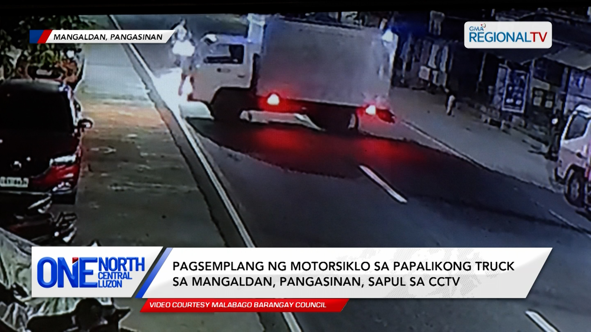 Pagsemplang ng motorsiklo sa papalikong truck, sapul sa CCTV