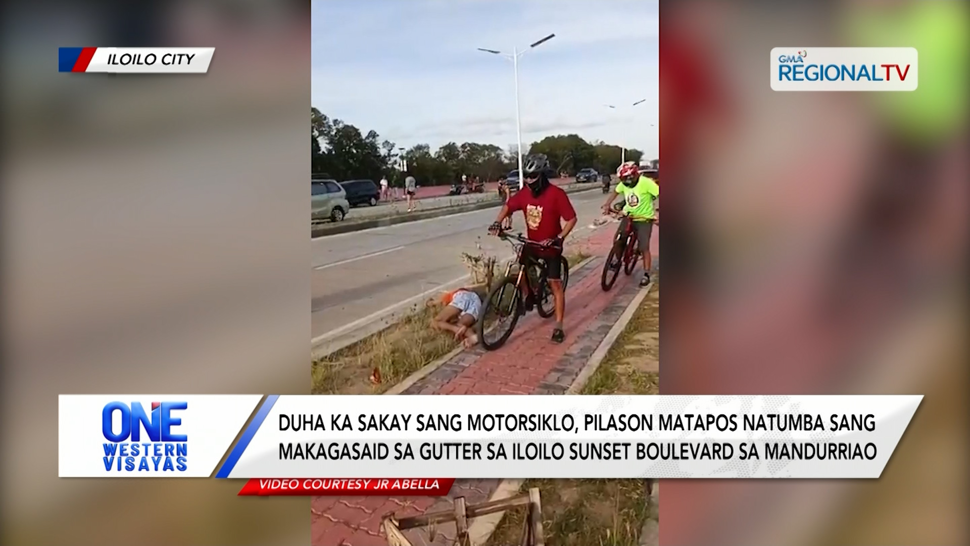 Duha ka sakay sang motorsiklo, pilason sang matumba sa Iloilo Sunset Boulevard