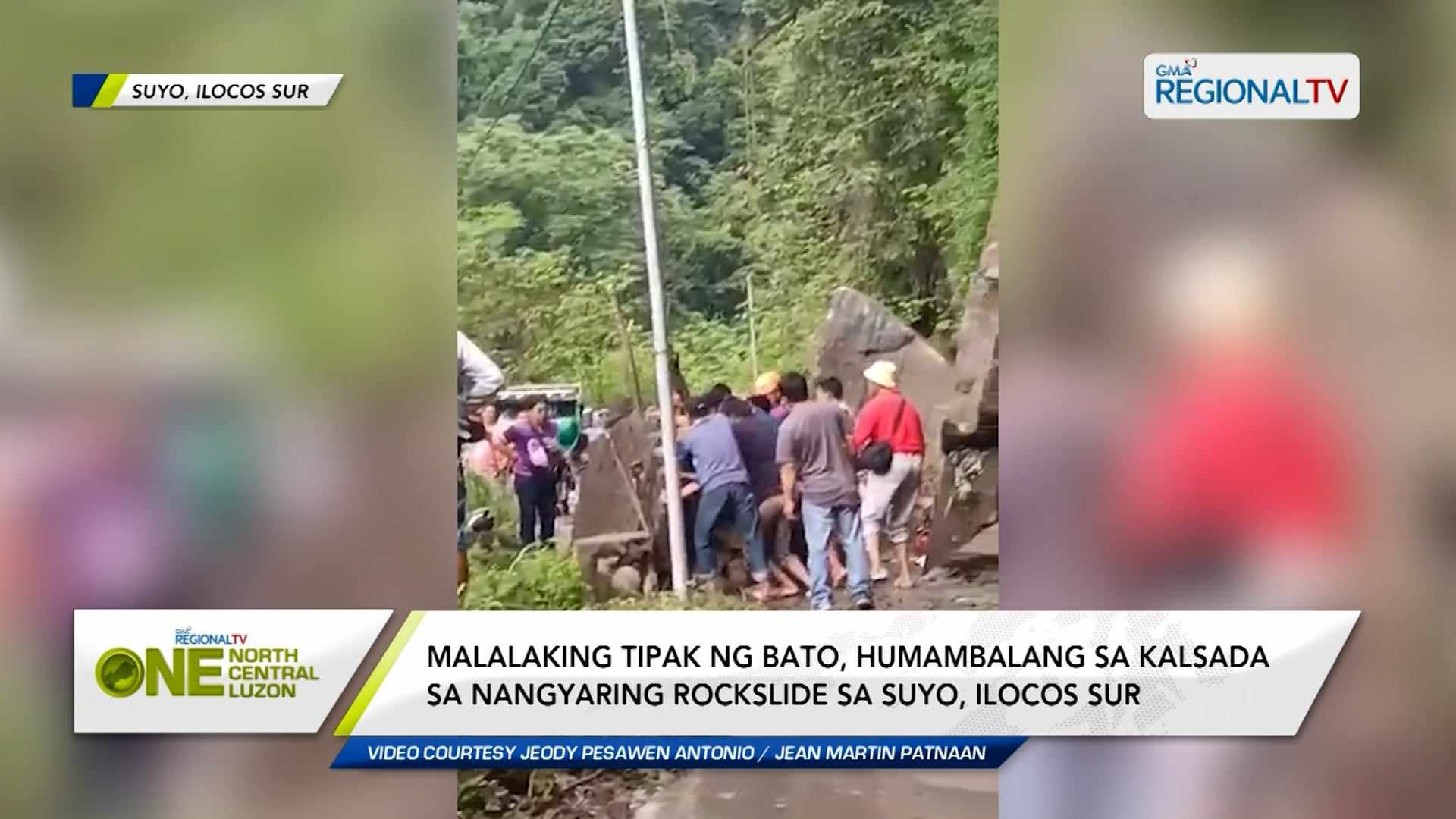 Malalaking tipak ng bato, humambalang sa kalsada sa rockslide sa Ilocos Sur