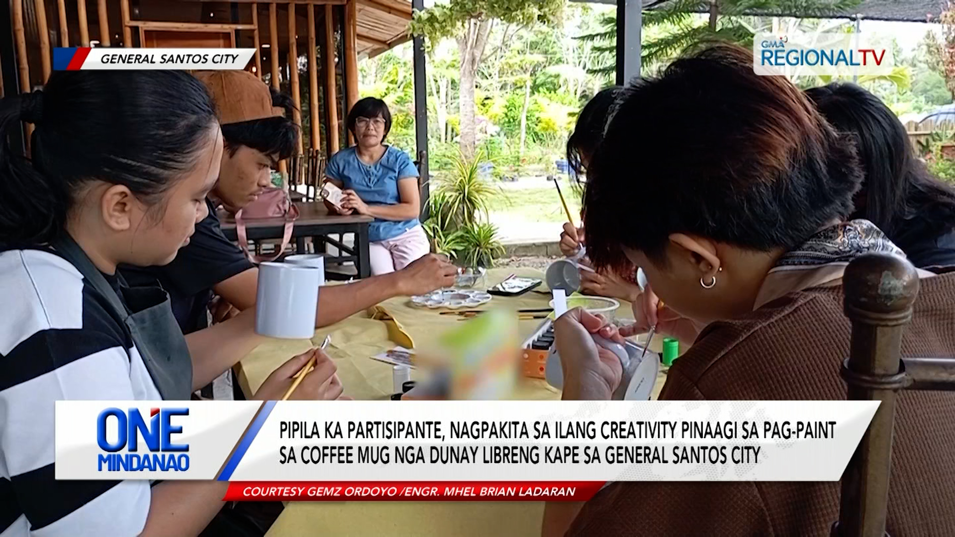 Libreng kape bugti sa pagpinta sa coffee mug