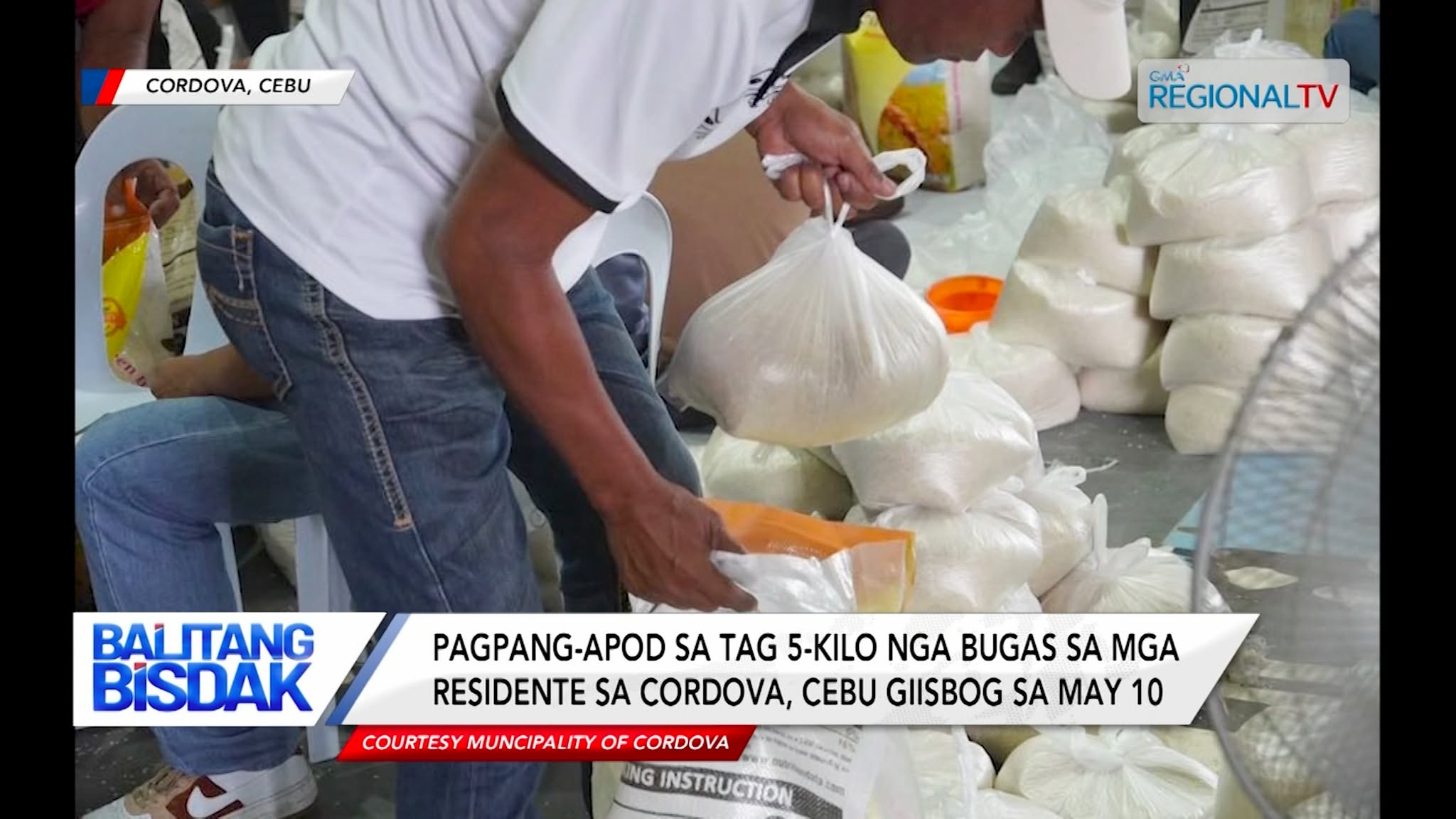 Pagpang-apod sa tag 5-kilo nga Bugas sa mga Residente sa Cordova, Cebu, Giisbog | Balitang Bisdak
