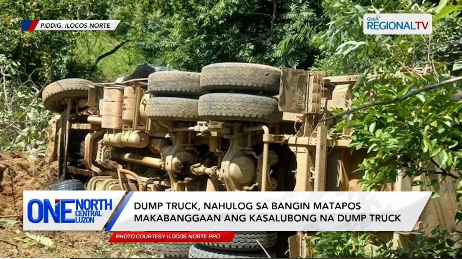 Dump truck, nahulog sa bangin matapos makabanggaan ang isa pang dump truck