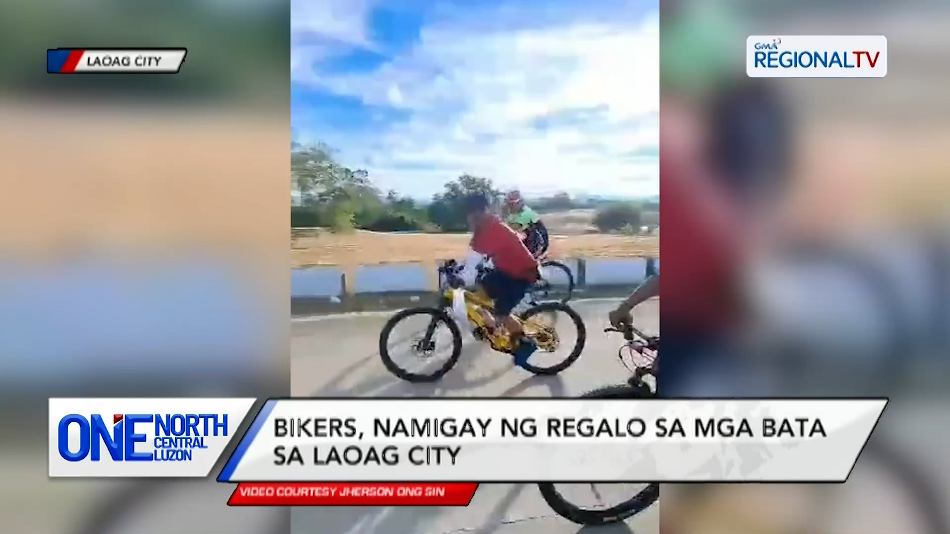 Bikers, namigay ng regalo sa mga bata sa Laoag City