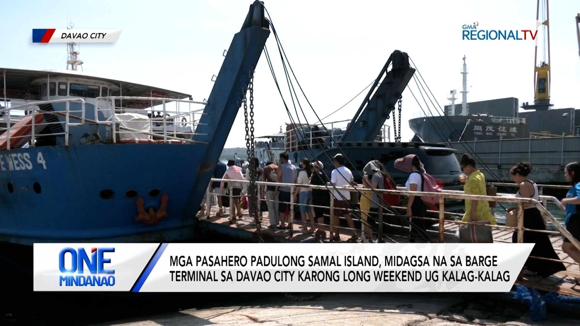 Mga pasahero padulong Samal Island, midagsa na sa barge terminal sa Davao City