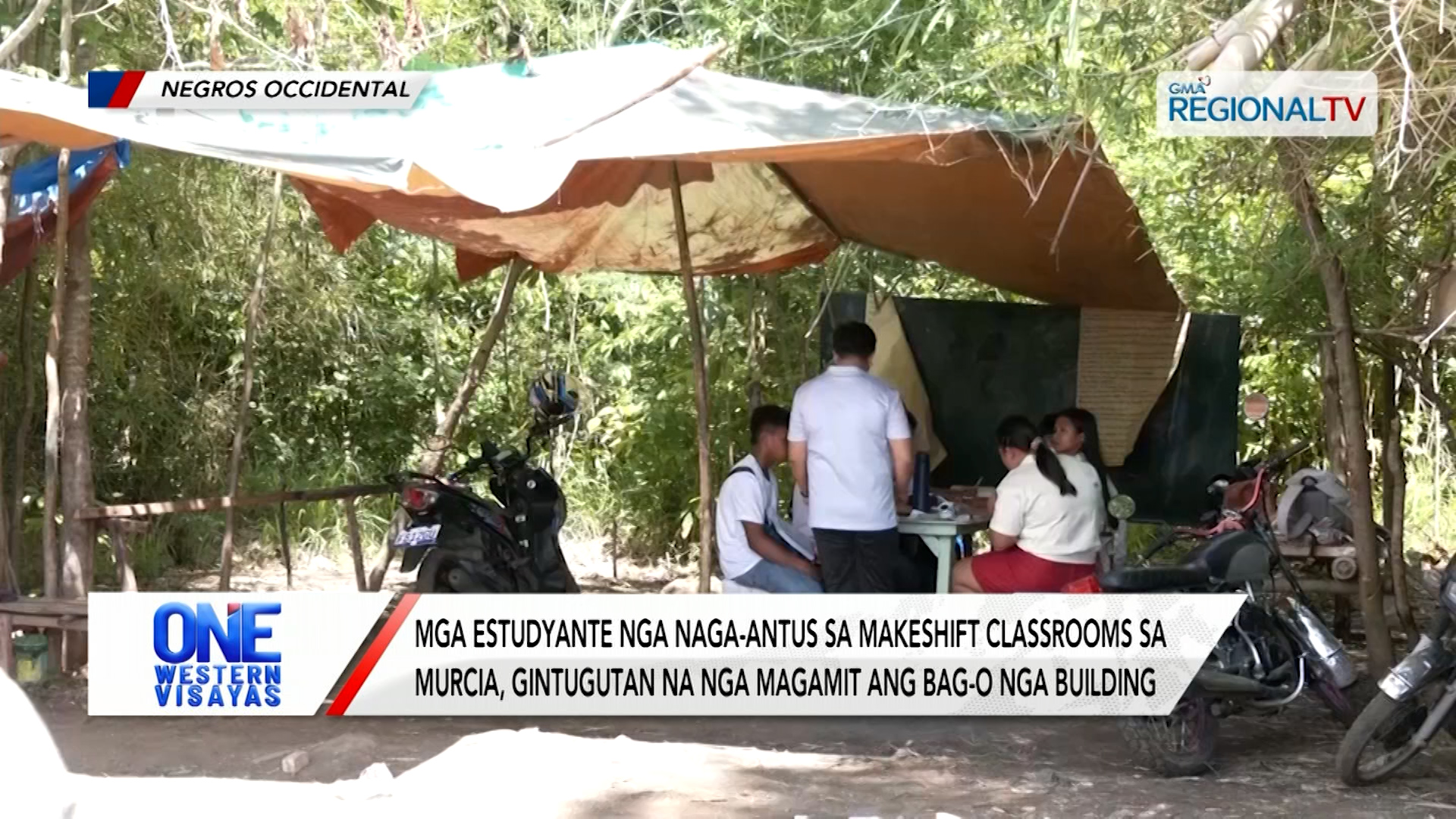 Mga estudyante nga nag-antus sa makeshift classrooms sa Murcia, nakasaylo na | One Western Visayas