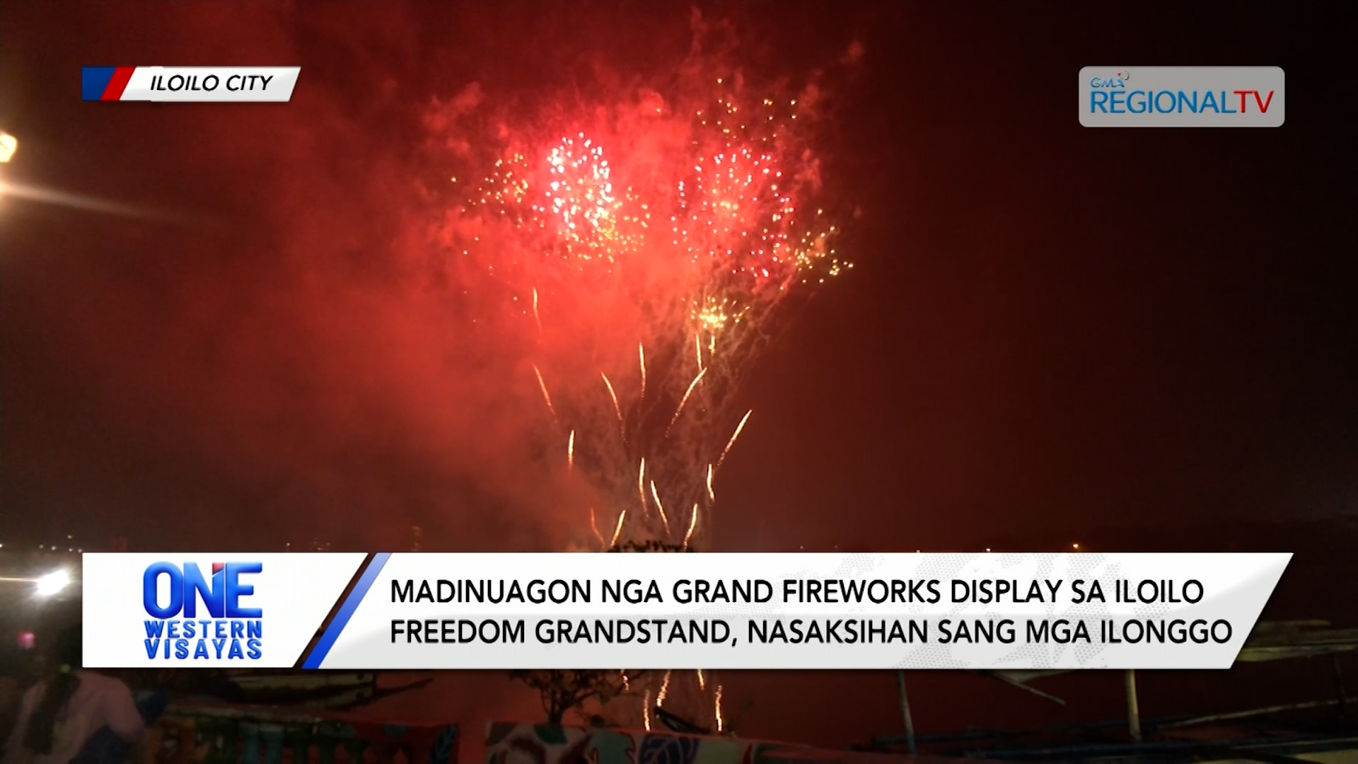 Madinuagon nga grand fireworks display, nasaksihan sang mga Ilonggo