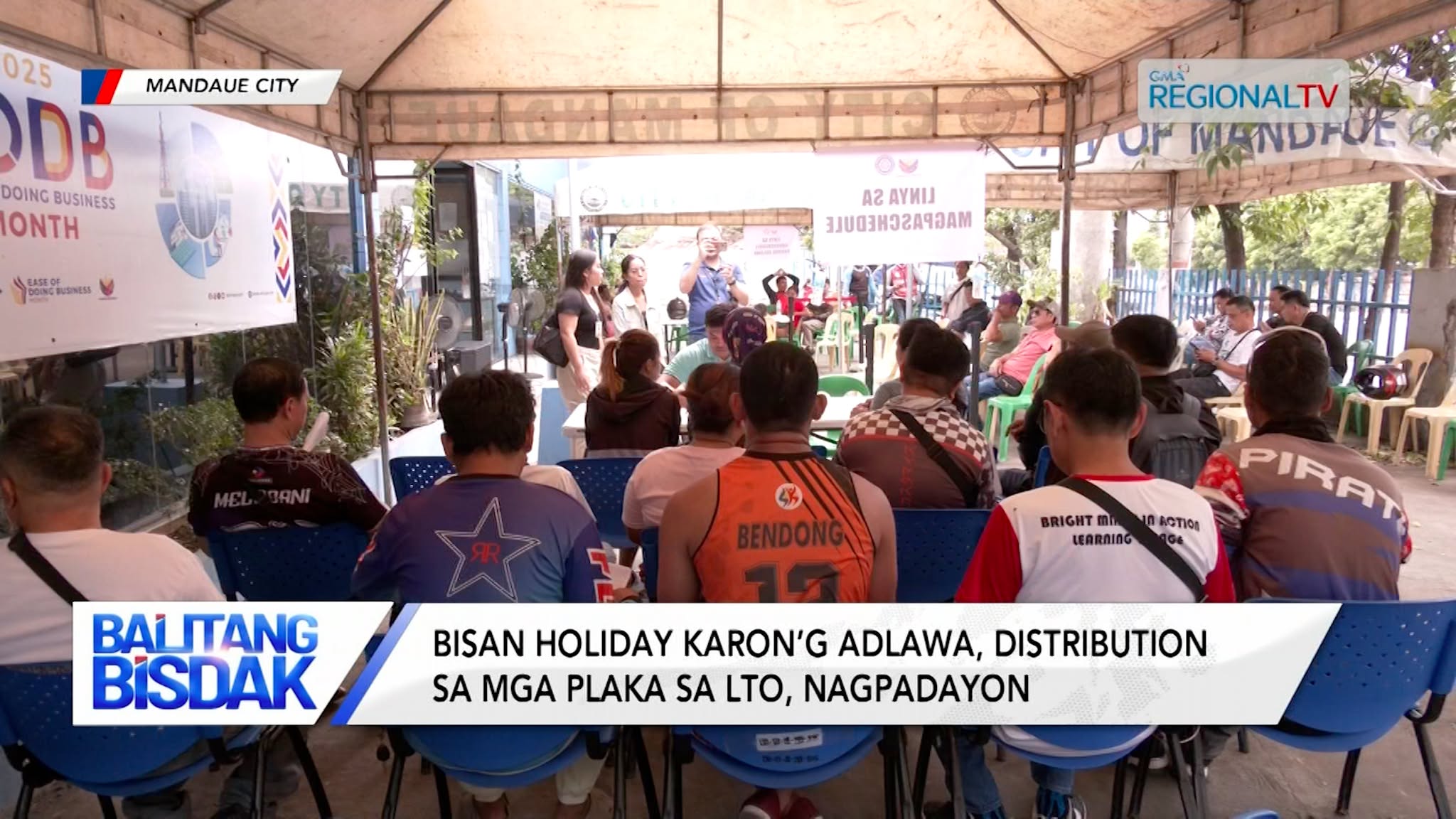 Bisan holiday karon’g adlawa, distribution sa mga plaka sa LTO, nagpadayon | Balitang Bisdak