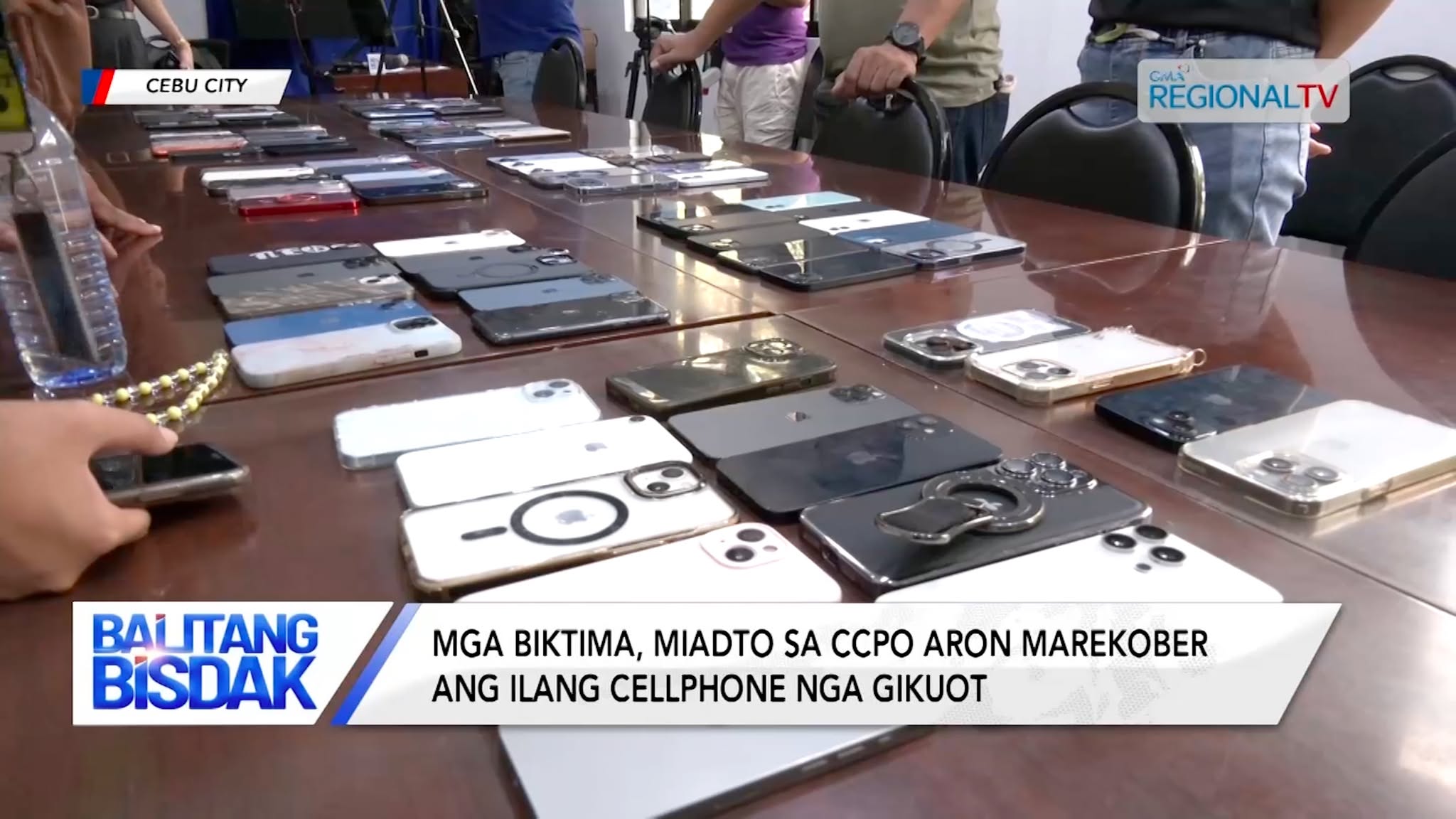154 Cellphones nga Gikawat atol sa Sinulog 2026 sa Cebu City, Nabawi sa Kapulisan | Balitang Bisdak