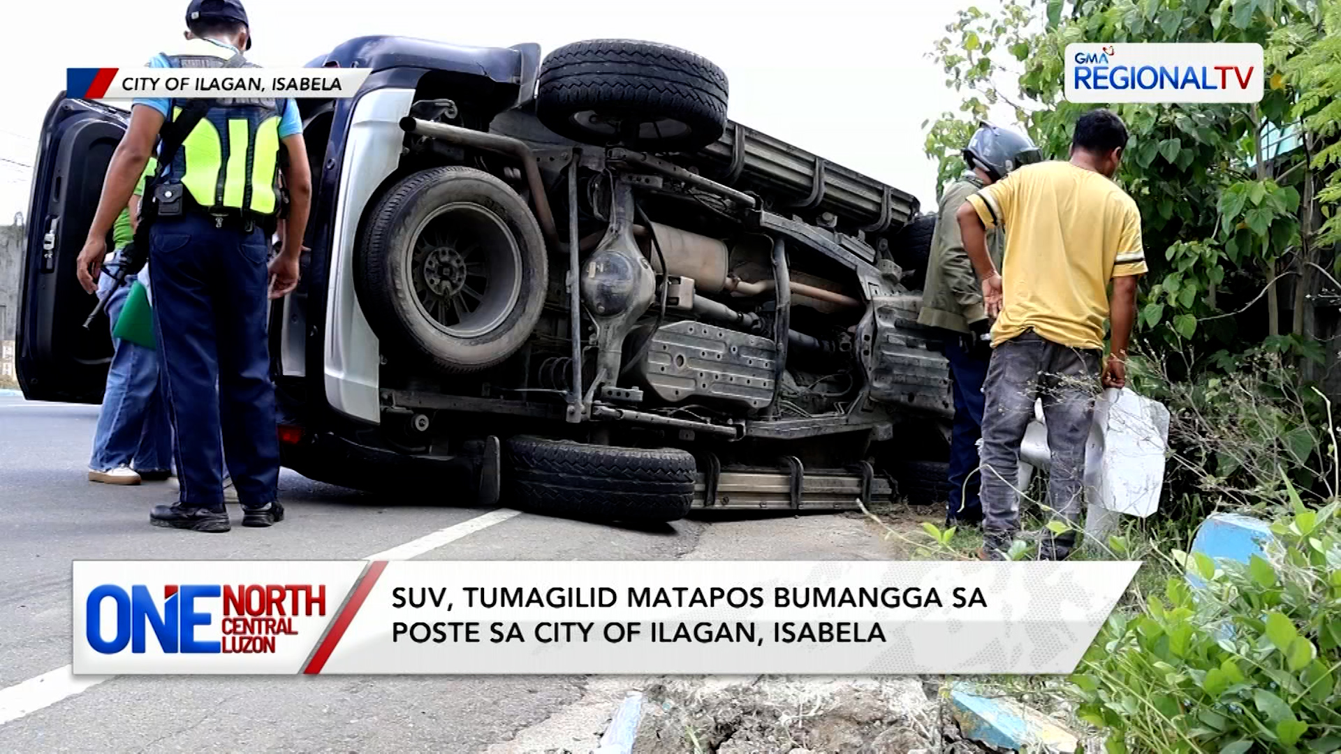 SUV, tumagilid matapos bumangga sa poste sa City of Ilagan, Isabela | One North Central Luzon