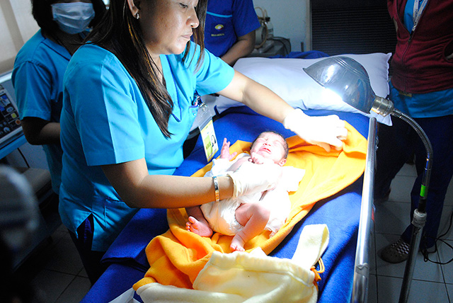 'Cry analyzer' helps detect health problems in babies | GMA News Online