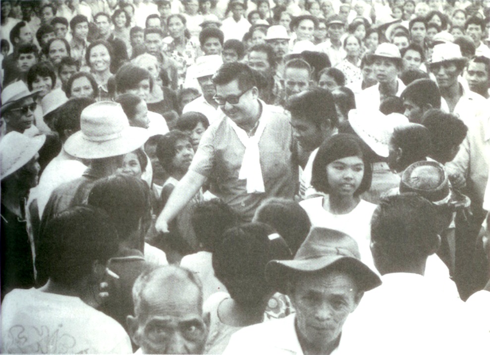 I would rather die on my feet with honor': A Ninoy Aquino timeline ...