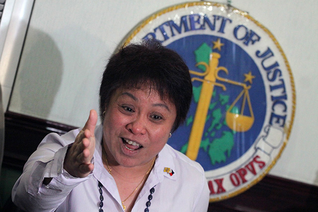Marcoses harus membayar pajak tanah GMA News Online