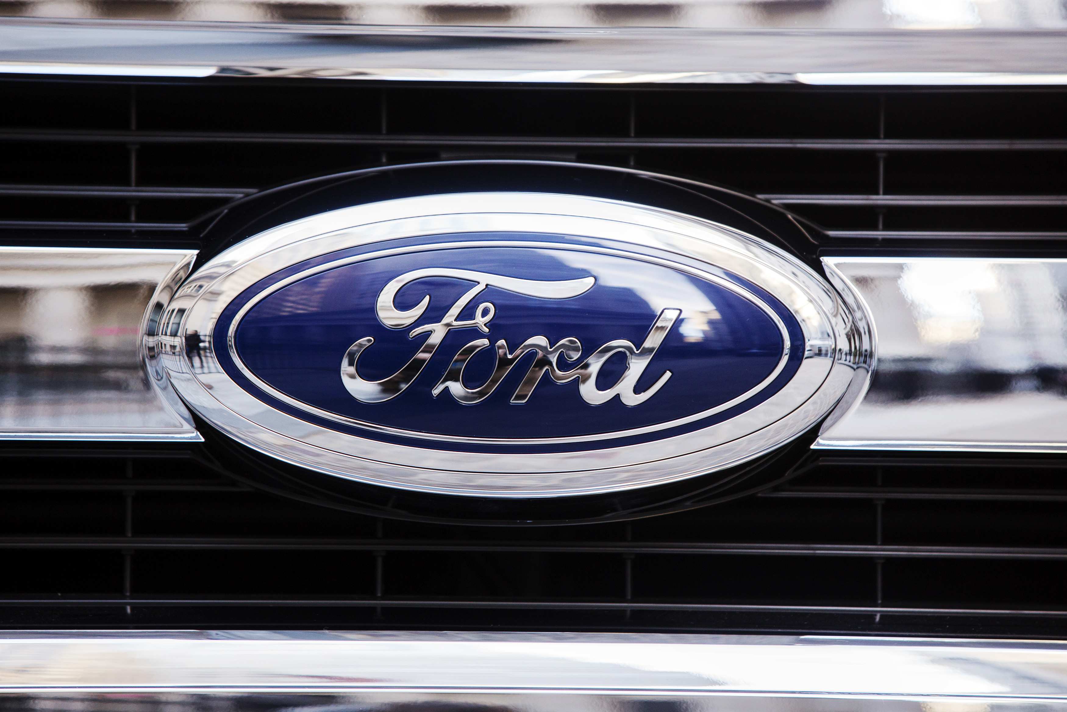 Agensi AS memerintahkan Ford untuk menarik kembali 3 juta kendaraan karena kantong udara