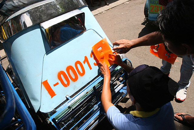 10 colorum buses nabbed; fined P1-M each | GMA News Online