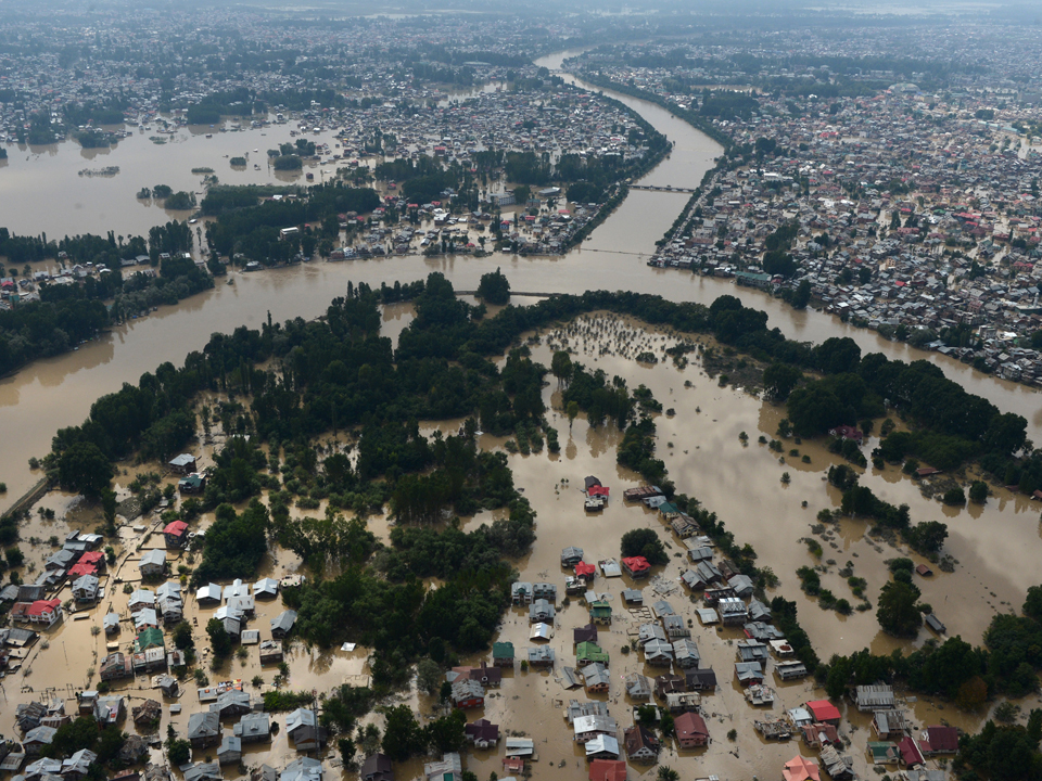 essay on kashmir flood 2014