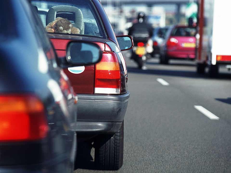 No more car. Запрещающие знаки для автомобилей. Порше 911 на дороге. No more car. На море на машине.