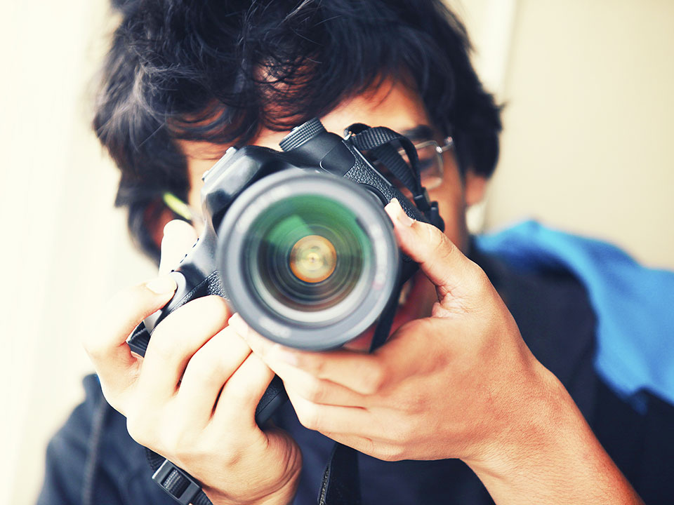 Flash photography will not blind your baby, expert says GMA News Online