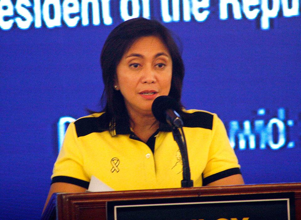 Leni burning up with fever in Bulacan campaign | GMA News Online