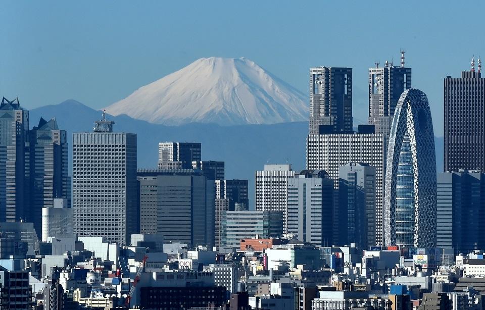 Japan town begins blocking Mount Fuji view from 'bad-mannered' tourists