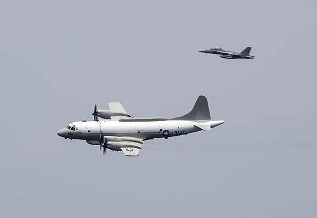 US, Chinese jets in close encounter over South China Sea