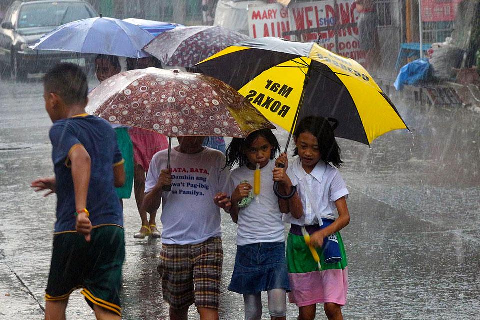 keep-dry-to-avoid-pneumonia-and-other-illnesses-during-the-rainy-season