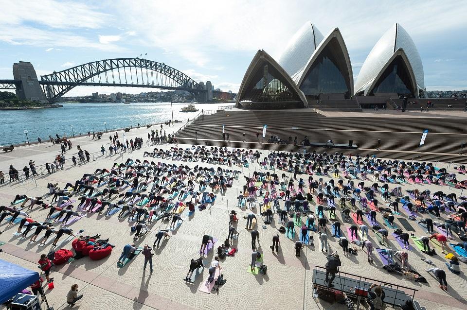 marathon walking shoes