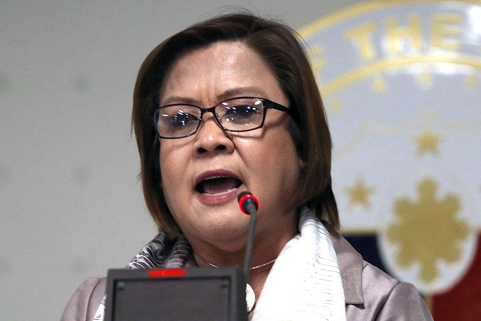 In refusing to attend House probe, De Lima cites 'interparliamentary ...