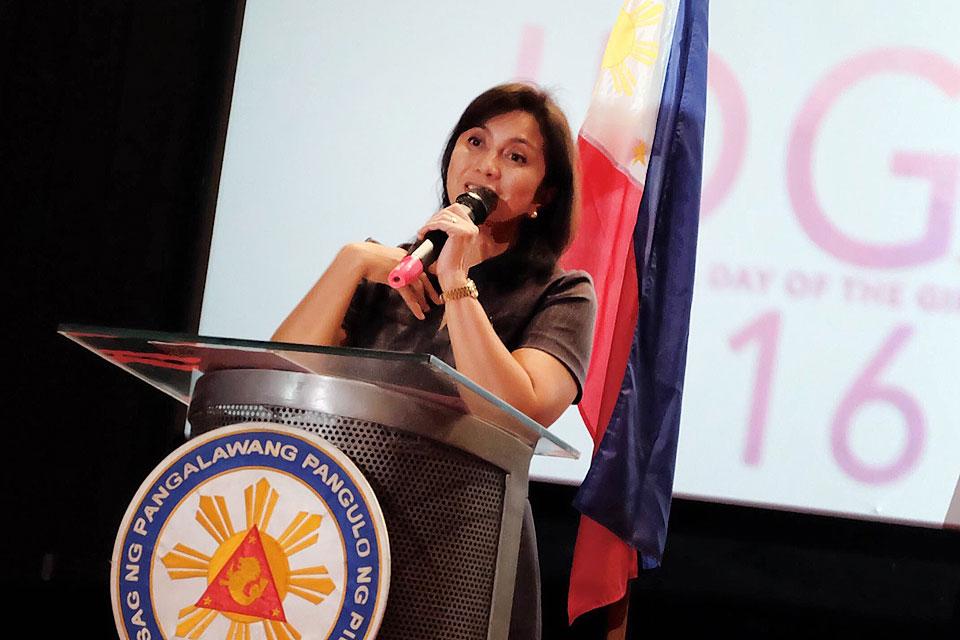 Robredo camp: Work vs. poverty not a competition | GMA News Online