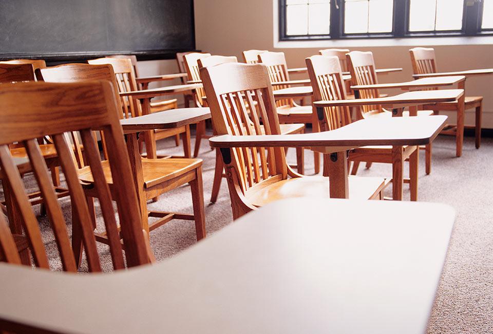 Angara pushes bill for school chairs designed for lefthanded students