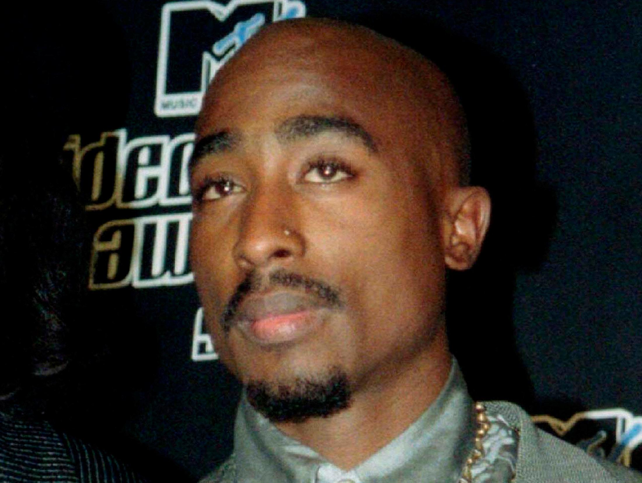 rapper Tupac Shakur 