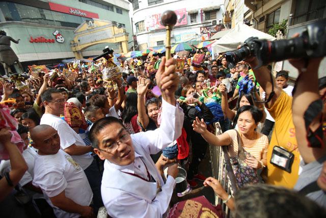 80,000 flock to Quiapo for procession of Black Nazarene replicas | GMA ...