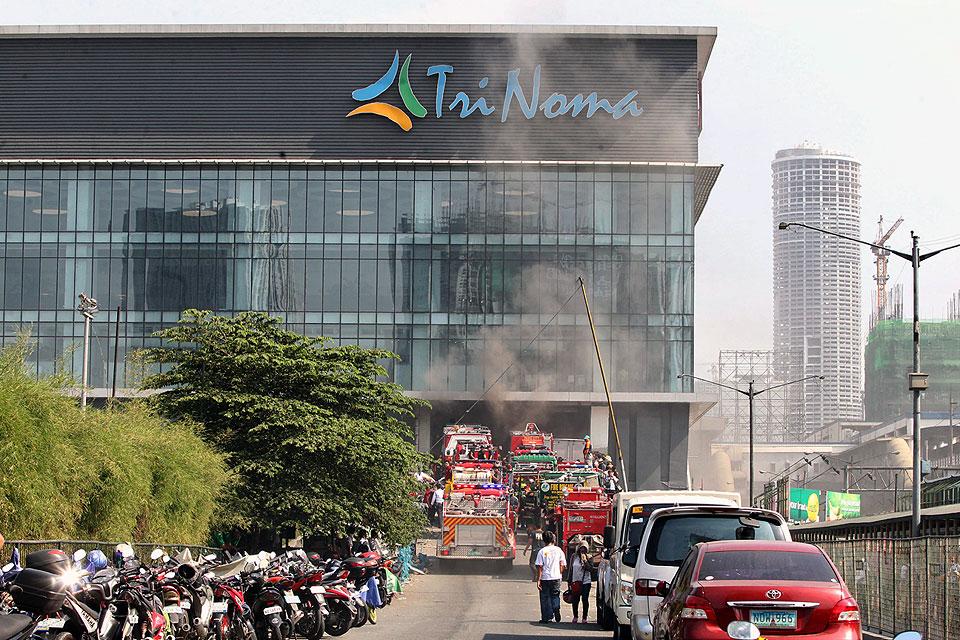 'Fire out' declared at Trinoma after four hours | GMA News Online
