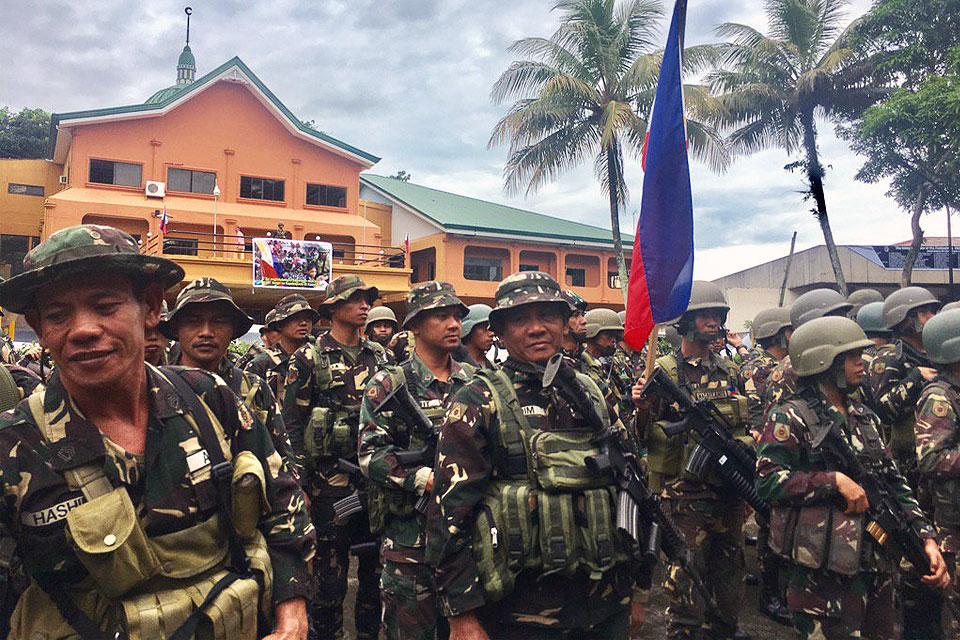 Clashes continue amid Independence Day celebrations in Marawi | GMA ...