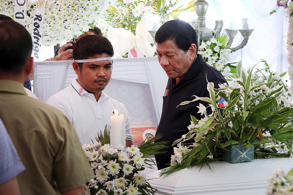 Duterte To Priests Rights Groups Why No Outrage Over Bulacan Massacre Gma News Online