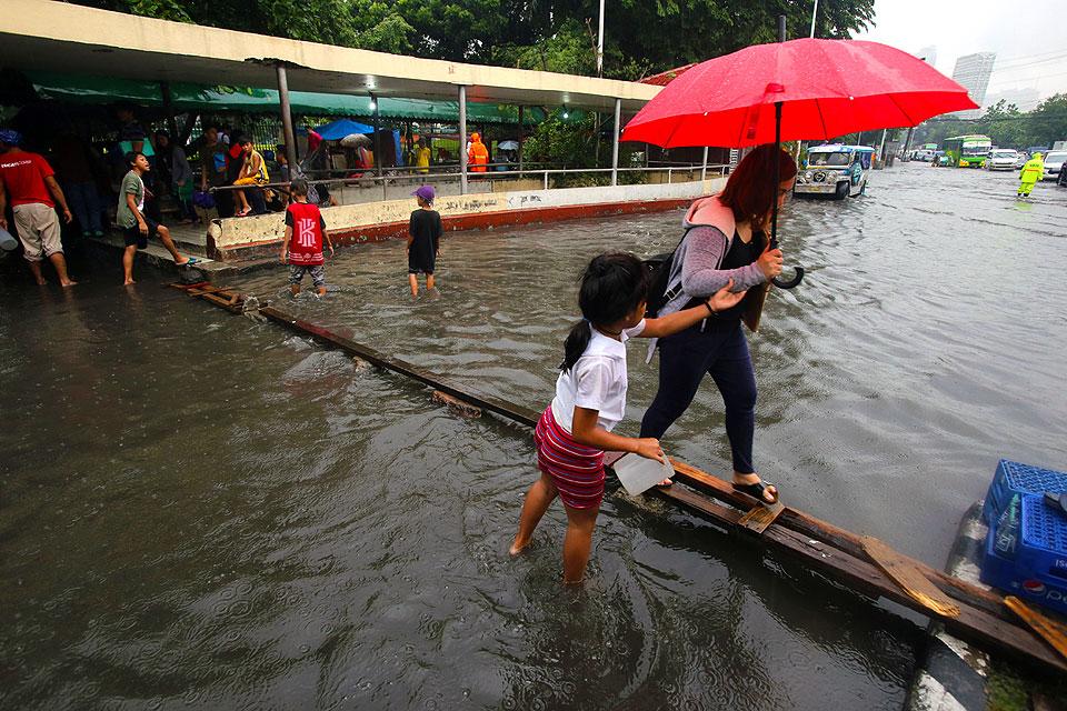 PAGASA Declares Habagat Season Over As Monsoon Winds Weaken | GMA News ...