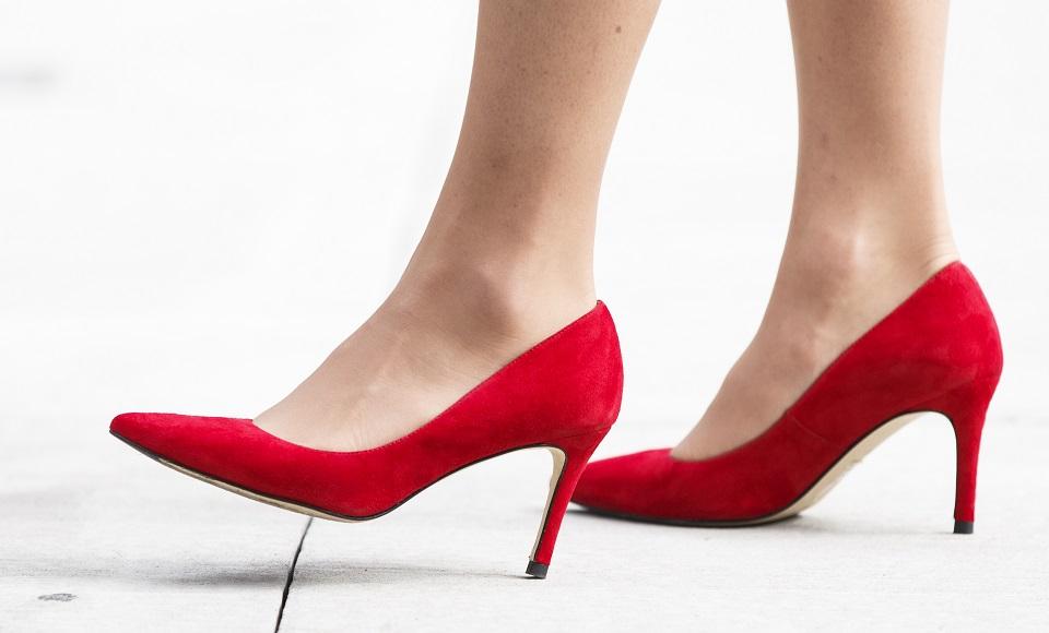 Ban on mandatory high heels takes effect, seen as victory vs. sexism ...