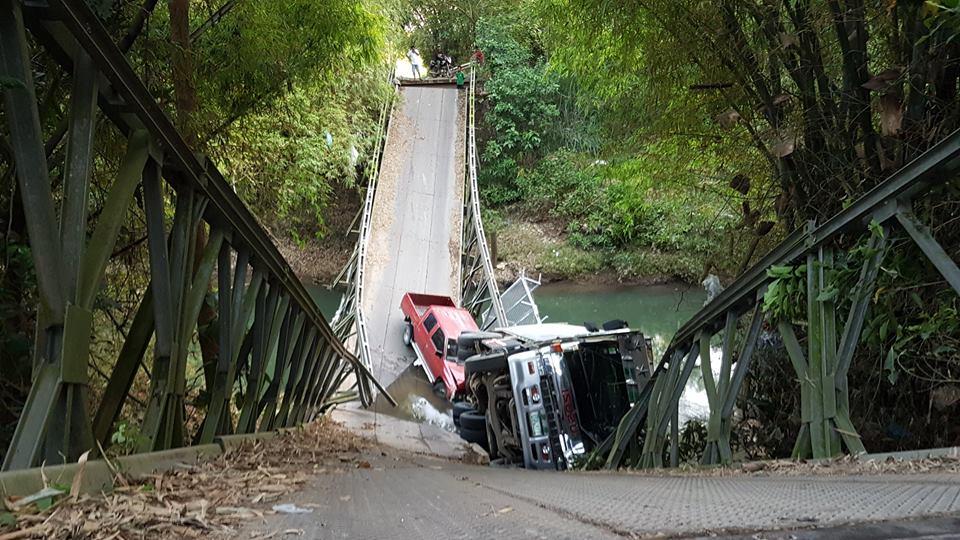 Loaded dump truck falls into river as bridge collapses in Bulacan │ GMA